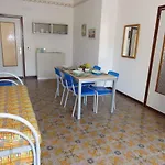 In 36524 דירה ביביונה